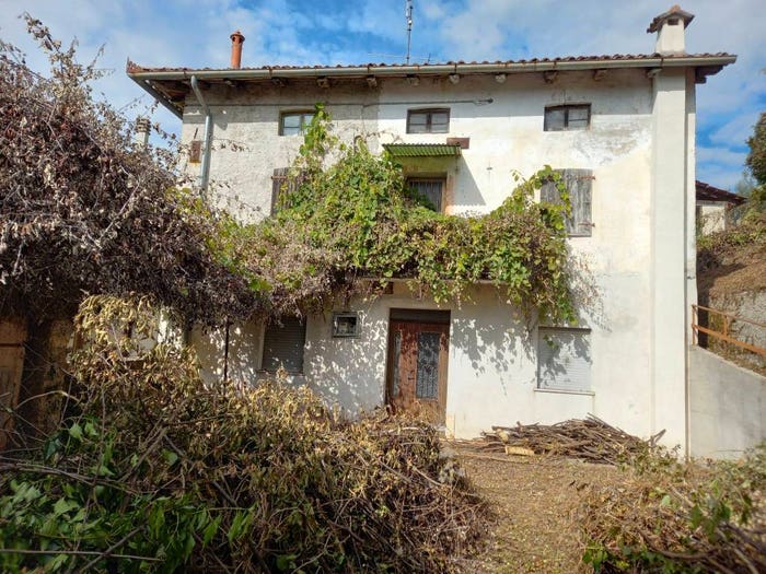 Casa con 5 locali in vendita in Via Castello, San Pietro, Ragogna