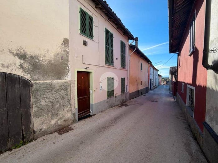 Casa bilocale in vendita in Via Degiani, Centro, Portacomaro