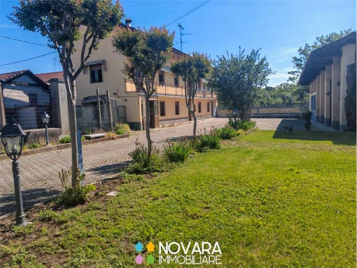 Casa con 6 locali in vendita in Cso Umberto Primo, Arborio