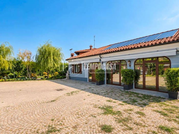 Casa con 6 locali in vendita in Via Boschetti, Centro, Fossano