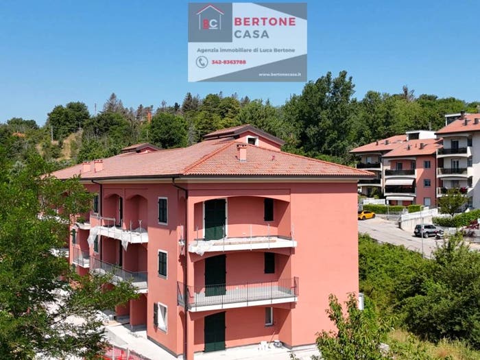 Appartamento quadrilocale in vendita in Strada Provinciale Carcare Pallare Bormida Melogno, Centro, Carcare