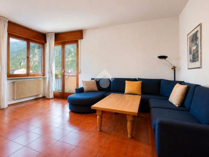Appartamento con 5 locali in vendita in Via Massa, Sabbionara, Avio