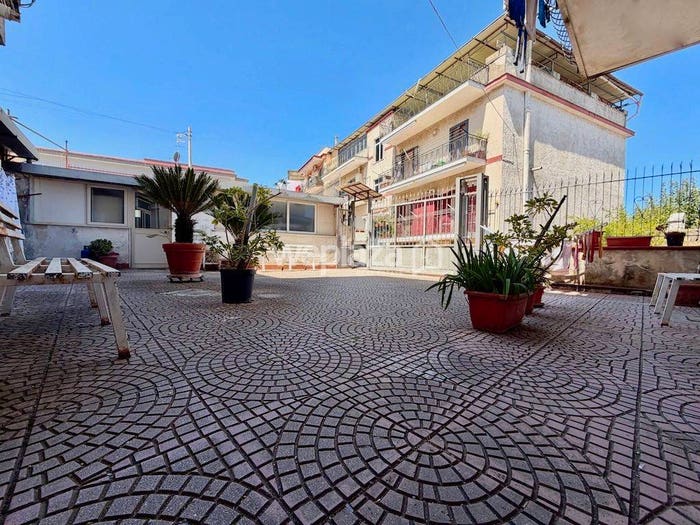 Appartamento trilocale in vendita in Corso Tullio Boccarusso, Massa di Somma