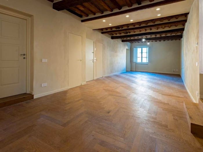 Appartamento con 5 locali in vendita in Piazza Napoleone San Michele, Lucca