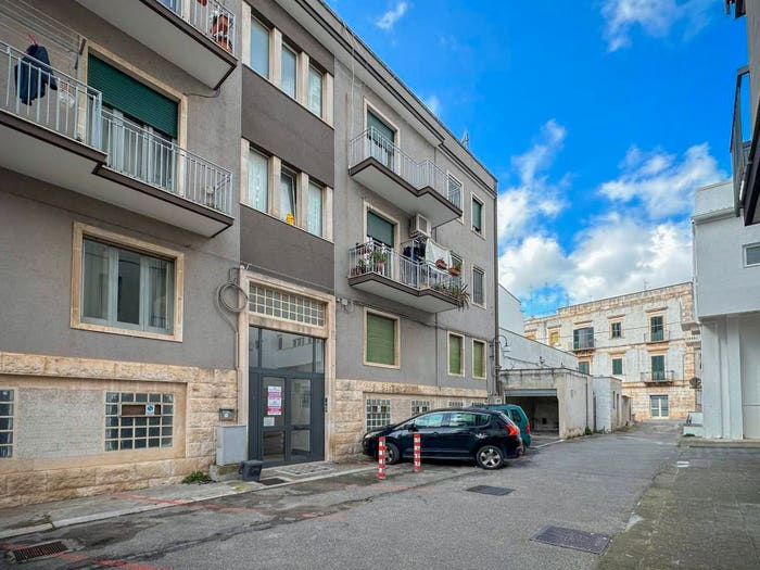 Appartamento trilocale in vendita in Putignano