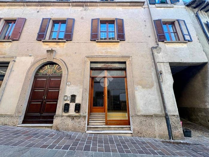 Appartamento monolocale in vendita in Via Giovanni XXIII, Centro, Gandino