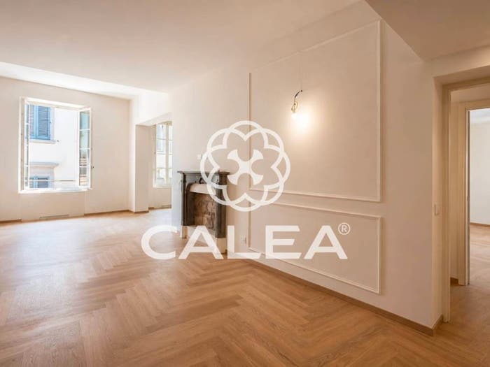 Appartamento con 6 locali in vendita in Piazza di Santa Maria Soprarno, San Niccolò, Firenze