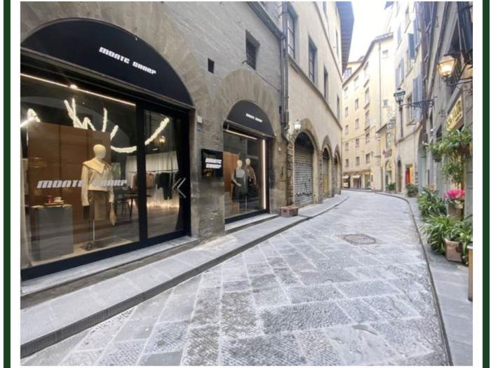 Appartamento trilocale in vendita in Via Lambertesca, Signoria Uffizi, Firenze