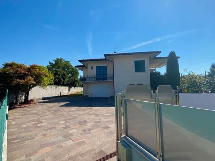 Casa con 6 locali in vendita in Viale Europa, Centro, Marano Vicentino