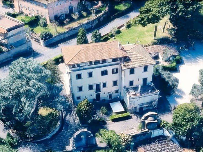Casa con 6 locali in vendita in Frascati