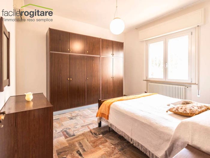 Appartamento con 6 locali in vendita in Via Giovan Battista Pergolesi, Centro, Gabicce Mare