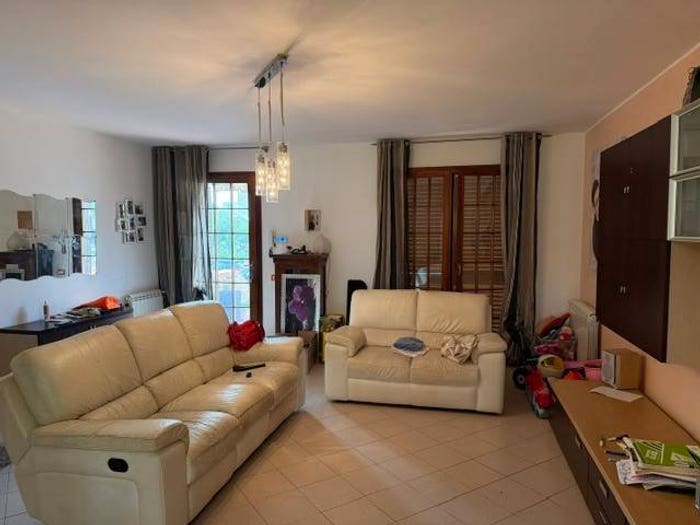 Casa con 6 locali in vendita in Via Don Libero Raglianti, Vicarello, Collesalvetti