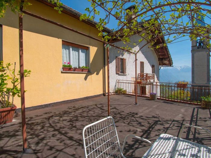 Casa con 5 locali in vendita in Via Castanedi, Gordona