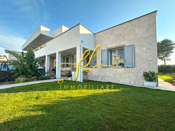 Casa con 5 locali in vendita in Via Della Pinetina, Marina di Cecina, Cecina