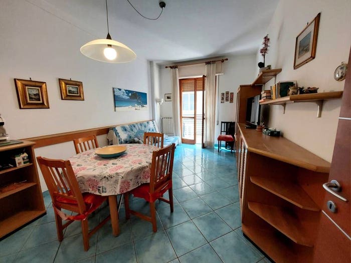 Appartamento trilocale in vendita in Via Don Francesco Cerruti, Via Roma Borgo Barusso, Alassio