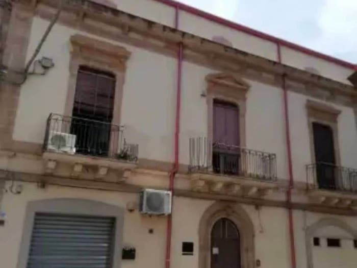 Casa con 6 locali in vendita in Via Regina Margherita, Francofonte