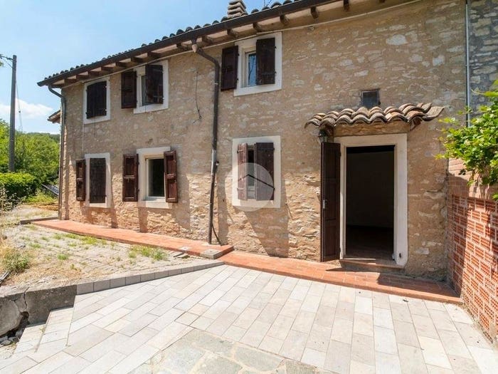 Casa trilocale in vendita in Via della Resistenza, Costa Di Castrignano, Langhirano