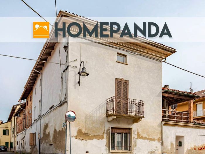 Casa con 6 locali in vendita in Via della Libertà, Quargnento