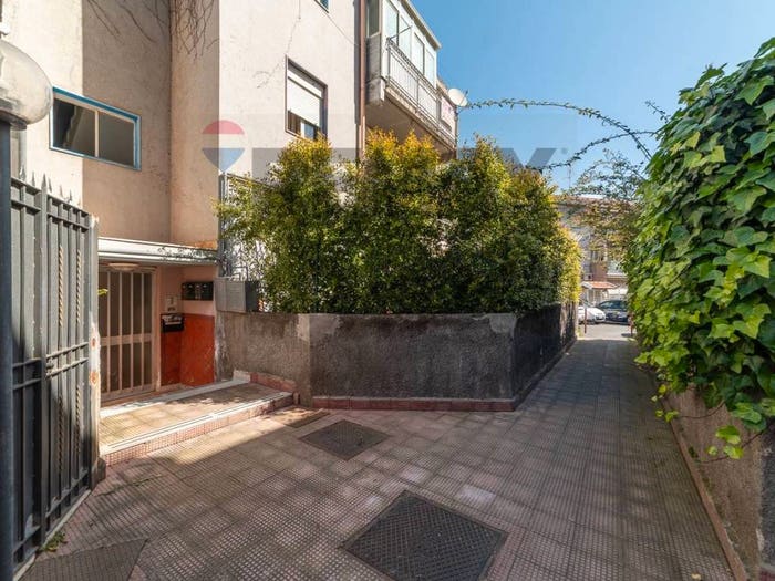 Appartamento quadrilocale in vendita in Via San Domenico Savio, Centro, Gravina di Catania