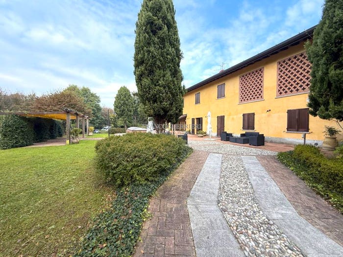 Casa con 6 locali in vendita in Via Vignola, Aurora, Osnago