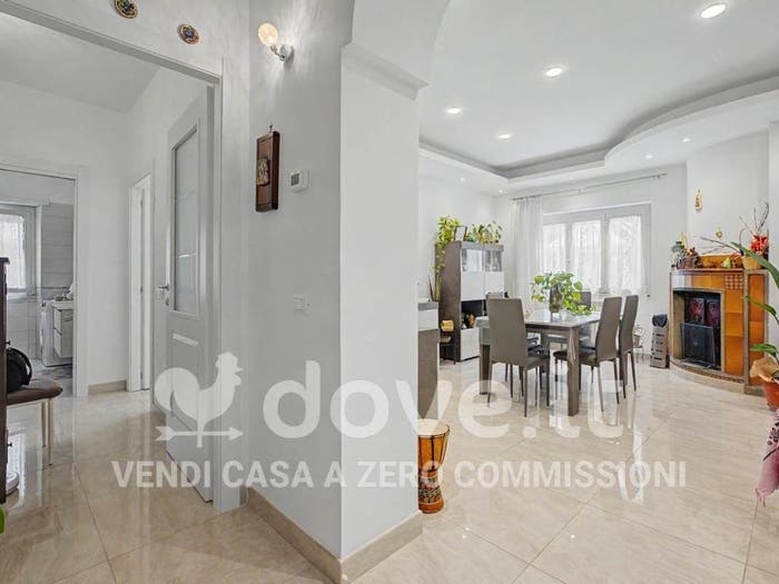 Casa quadrilocale in vendita in Stradone Sant'Anastasio, Villaggio Giornalisti Poggio, Anzio
