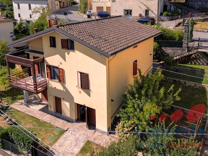 Casa con 6 locali in vendita in Porretta Terme, Alto Reno Terme