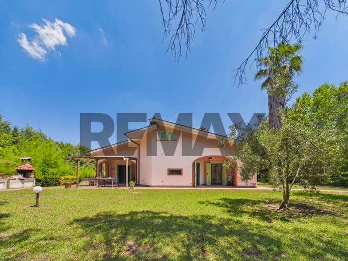 Casa trilocale in vendita in via della ficoraccia, Formello