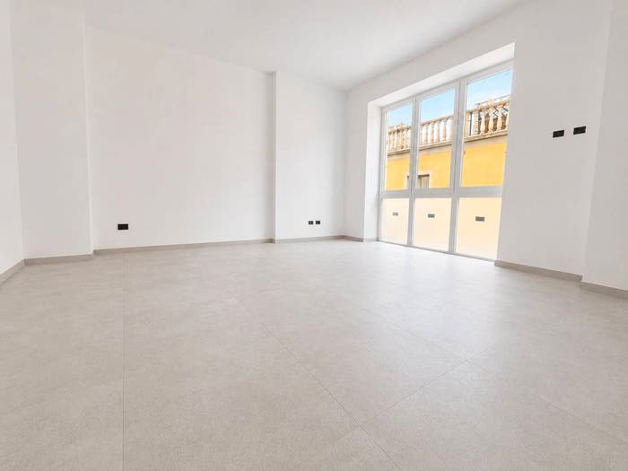 Appartamento trilocale in vendita in Via Privata Socrate Sardelli, Centro, Poggibonsi