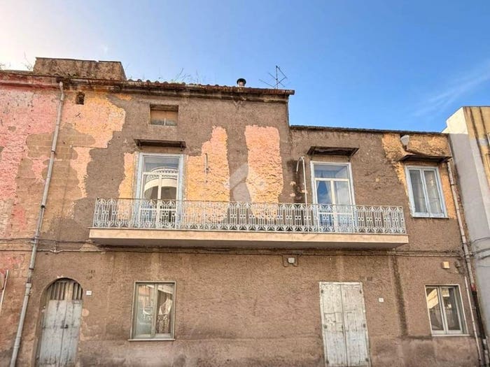 Casa con 6 locali in vendita in Via Vittorio Emanuele, Centro, Casalnuovo di Napoli