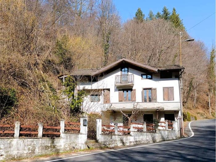 Casa con 5 locali in vendita in Via Losa, Centro, Pessinetto