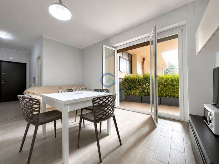 Appartamento trilocale in vendita in Via Genova, Catanzaro Lido, Catanzaro