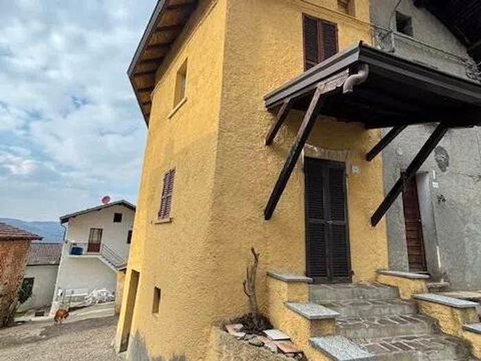 Casa trilocale in vendita in Ferriere