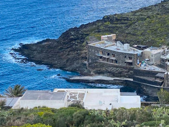 Casa con 6 locali in vendita in Via Le Cale, Kamma, Pantelleria