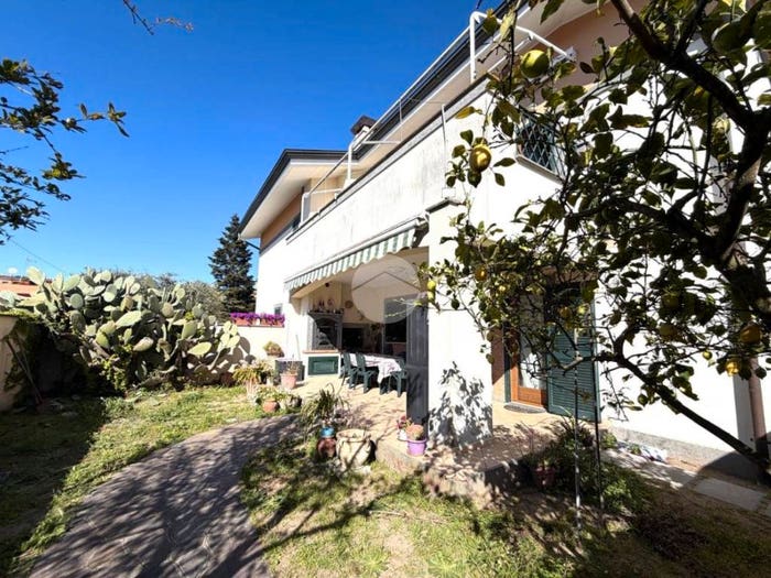 Casa quadrilocale in vendita in Via Francesco Petrarca, Stazione Lavinio, Anzio
