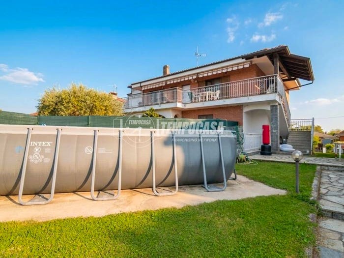 Casa con 5 locali in vendita in Viale paradiso A, Rivarossa