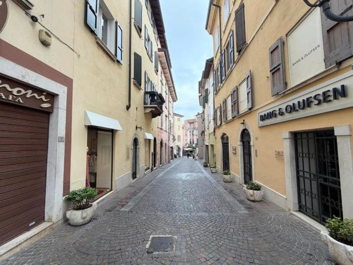 Appartamento bilocale in vendita in Via Sant'Angela Merici, Centro Storico, Desenzano del Garda