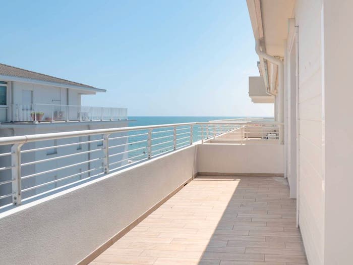 Appartamento trilocale in vendita in Via Antoniotto Usodimare, Lido Ovest Faro, Jesolo