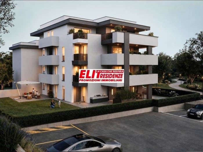 Appartamento con 6 locali in vendita in Via delle Glicini, Centro, Conegliano