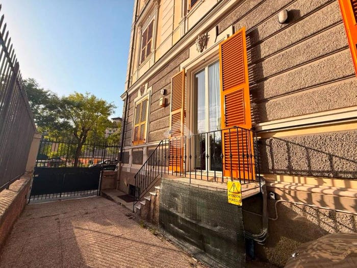 Appartamento con 6 locali in vendita in Corso Firenze, Castelletto, Genova