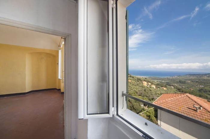 Appartamento trilocale in vendita in Serreta, Diano Marina
