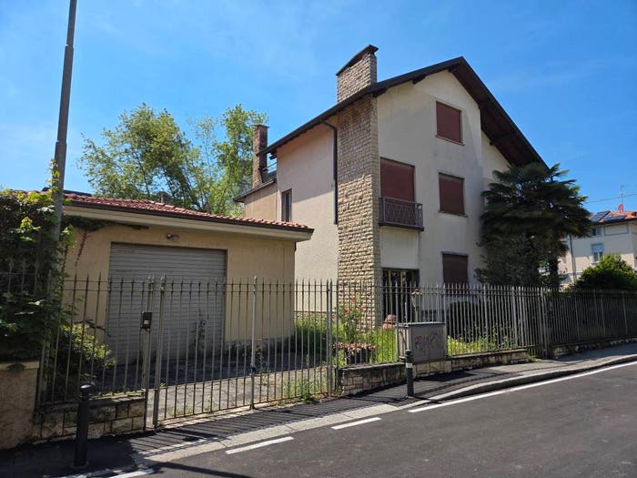 Casa con 6 locali in vendita in Corridoni, Bergamo
