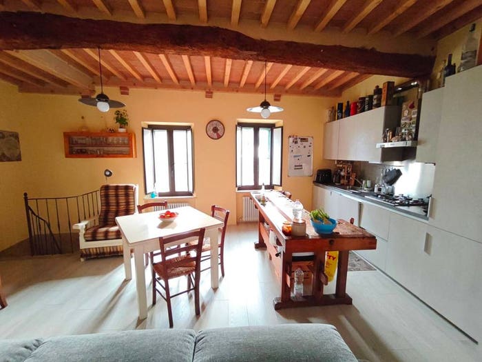 Casa con 6 locali in vendita in Via Amos Cassioli, Centro, Asciano