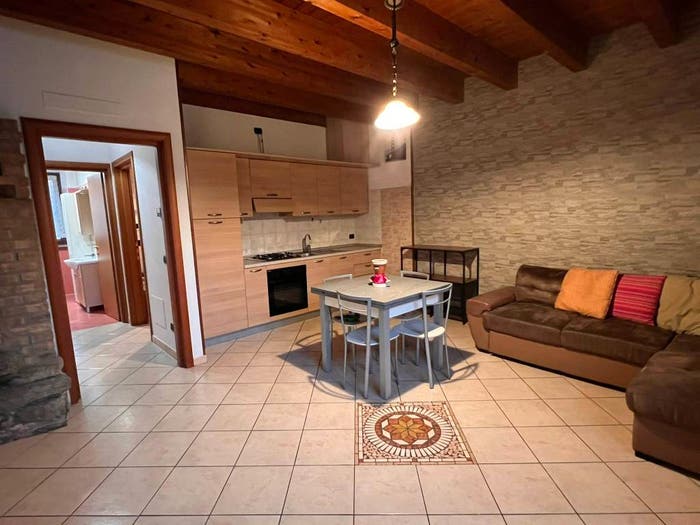 Appartamento bilocale in vendita in Via Montebello, Centro, Mariano Comense