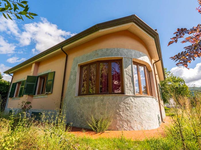 Casa quadrilocale in vendita in Via Aldo Moro, Piana Battolla, Follo