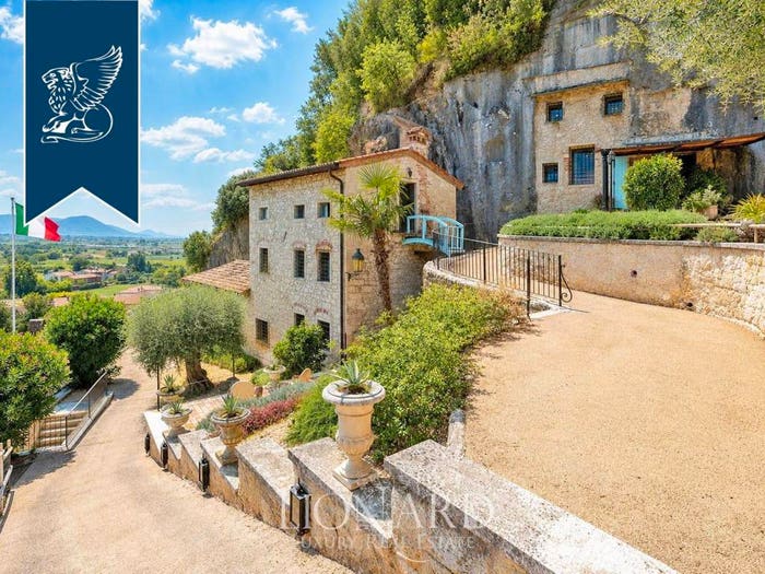 Casa con 6 locali in vendita in Longare
