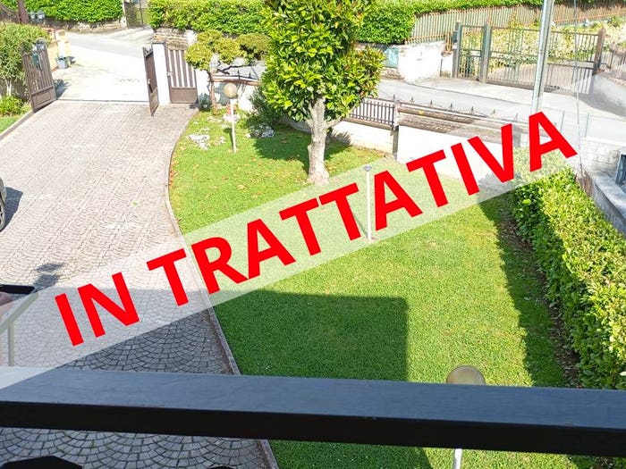 Casa trilocale in vendita in Via Castagnola, Le Rase Vetiche, Frosinone
