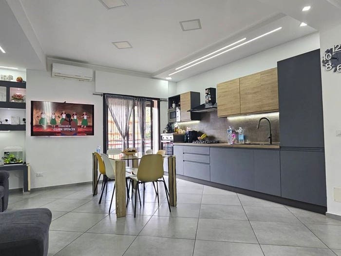 Appartamento trilocale in vendita in Via Polveriera, Bisconte San Luigi, Messina