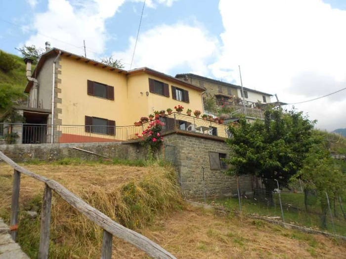 Casa con 6 locali in vendita in Strada Comunale Di Capraia, Pieve Fosciana