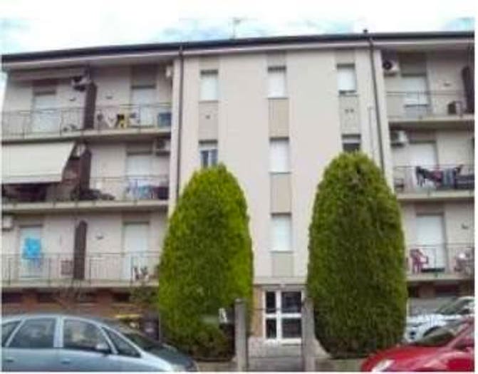Appartamento con 5 locali in vendita in Via Grézieu La Varenne, Centro, Finale Emilia