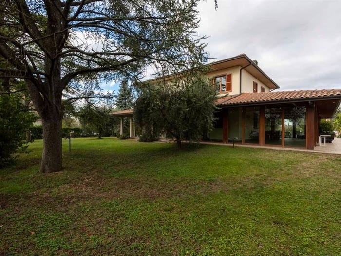Casa con 5 locali in vendita in Via Los Angeles, Santa Maria degli Angeli, Assisi